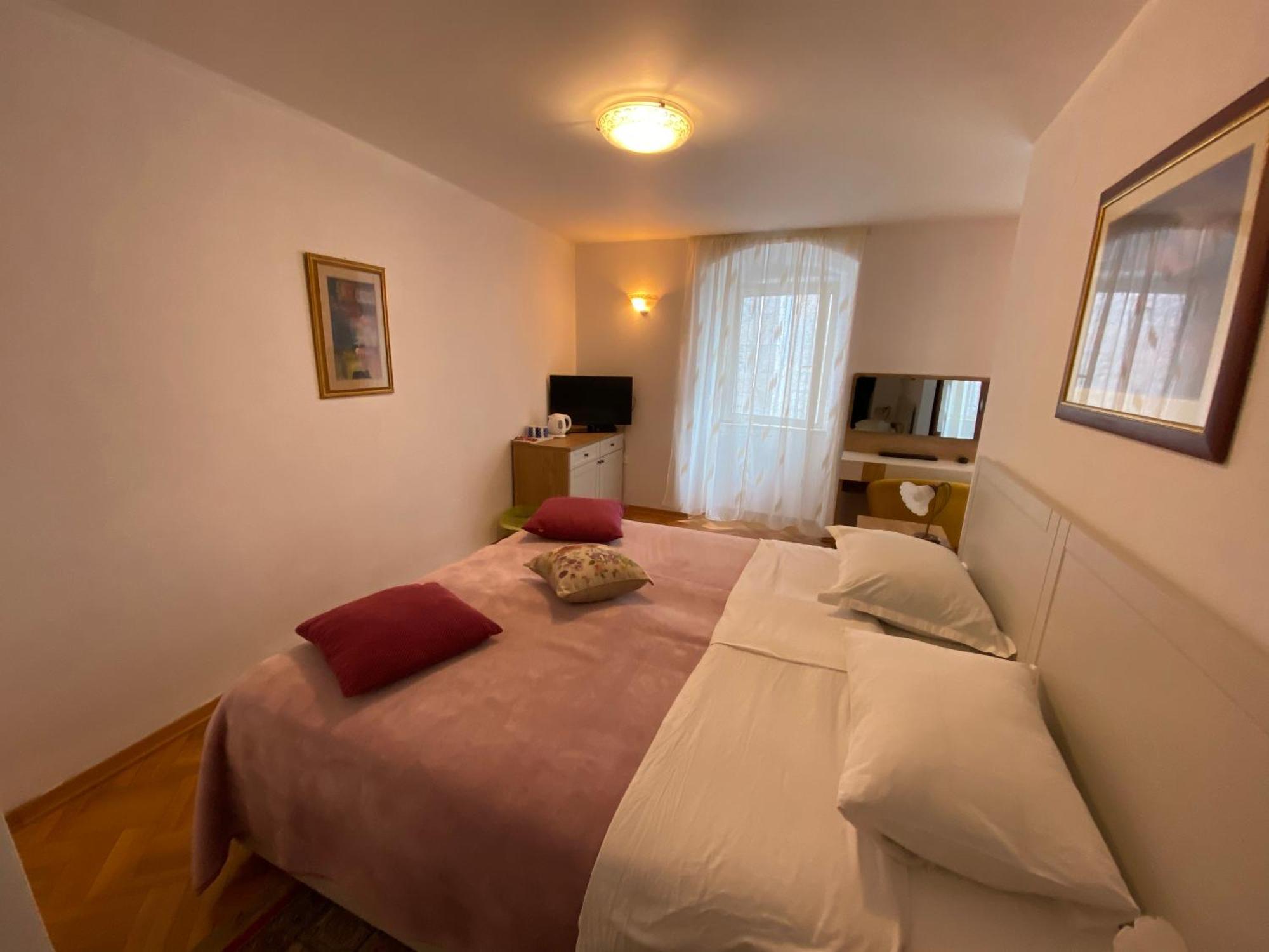 Pensionat Base 3*